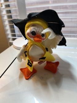 1994 Vintage Annalee Duck In Raincoat With Umbrella