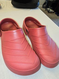 NAUTICA CLOGS SIZE 9 RED "CROCS"
