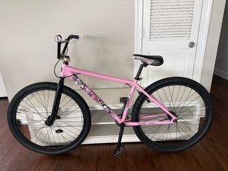 Throne x Chad 29” BMX Cruiser Bike Pink