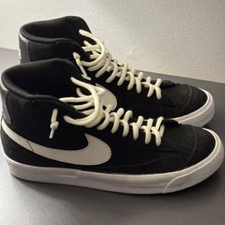 Black Nike High Tops Woman’s Size 5.5 