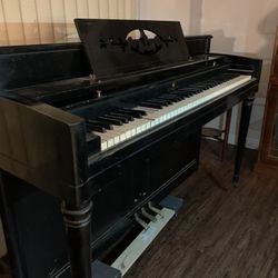 Wurlitzer Black Piano