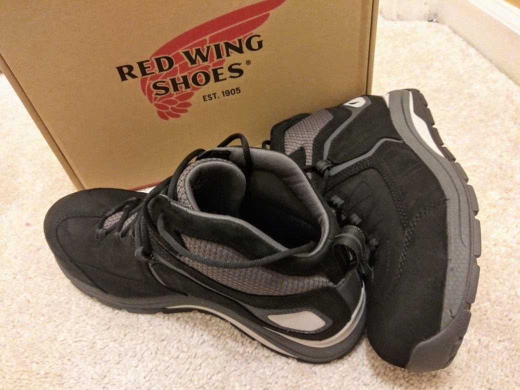 9.5 US Red Wing (composite safety toe) Work Boots