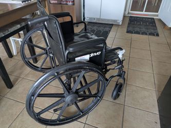 Drive Wheelchair Sentra EC Series 24 inch seat