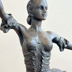 bronce statuette