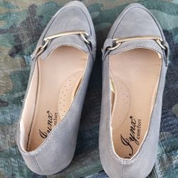  Loafers Flat Sole Pointy Toe Size 5
