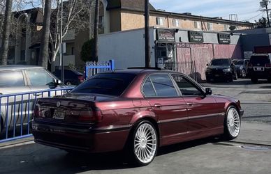 2001 BMW 740i