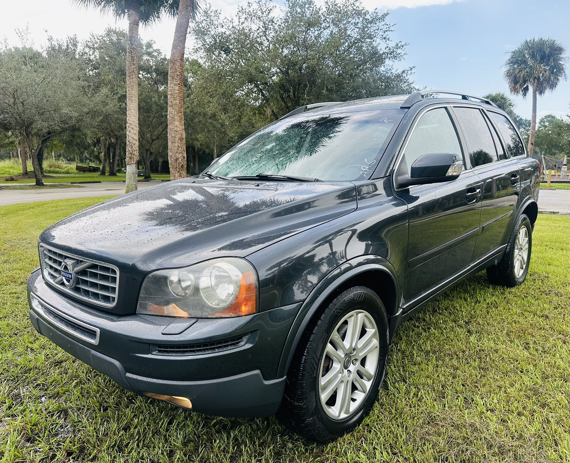 2011 VOLVO XC 90