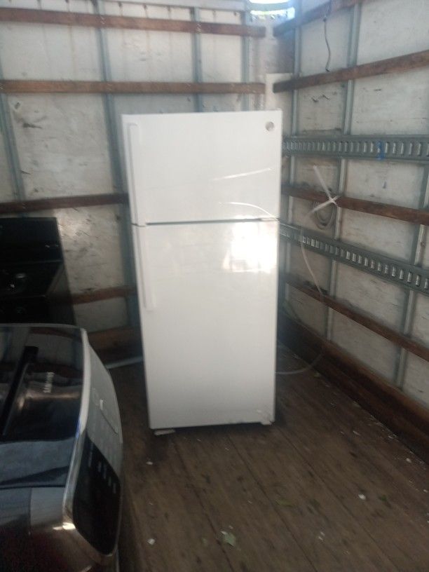Refrigerator Ge