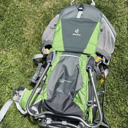 Deuter Kid Comfort Air Carrier - Like New