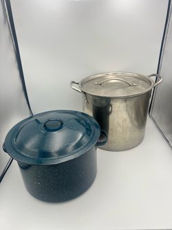 2 Stock Pots