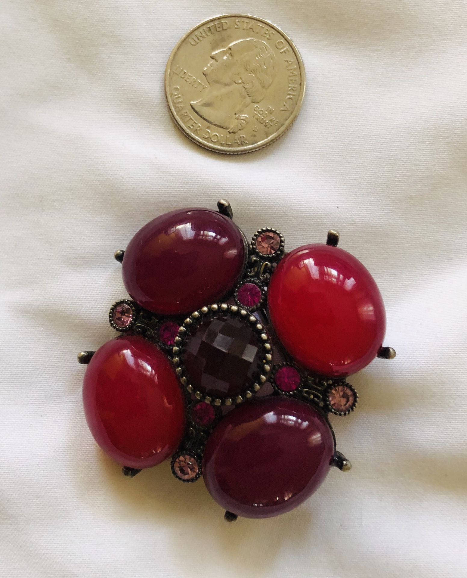 Vintage Beautiful red stones brooch and pendant
