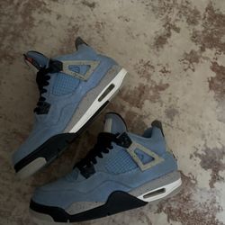 Jordan 4 UNC