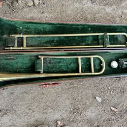 Trombone With Case Vintage $200 Pick Up Only