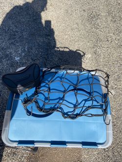 Rapid transit handlebar pack and bungee tie down for motorcycles!