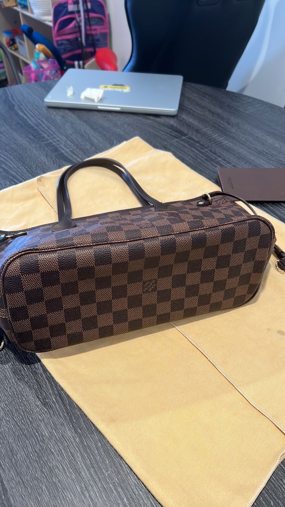 Louis Vuitton Never Full for Sale in Brooklyn, NY - OfferUp