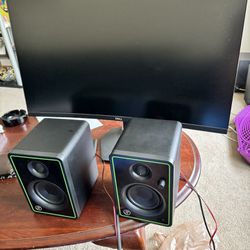 27in Dell Curve Gaming Monitor With Speakers 