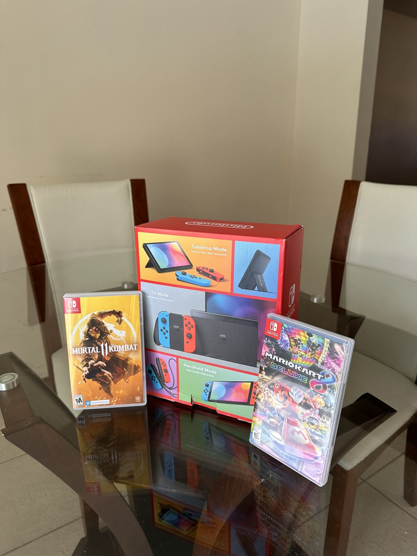 NEW NINTENDO SWITCH OLED MODEL FOR SALE, 2 GAMES INCLUDES