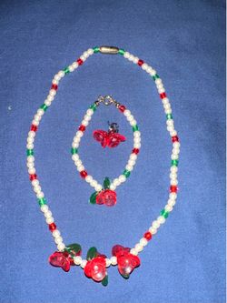 Vintage AVON Girl’s Jewelry Set