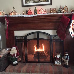 Christmas Village  Santa’s Workbench Collection 
