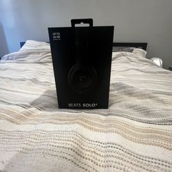 Brand New, Beat Solo 3 (black version)