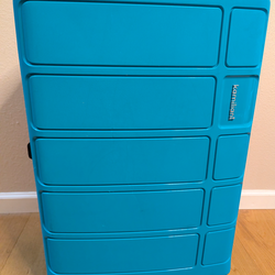 Kamiliant by American Tourister Large Harrier 78 Cms Polypropylene (Pp) Hard Sided 4 Wheeler Spinner Suitcase/Luggage (Coral Blue)

Used only once

Pi