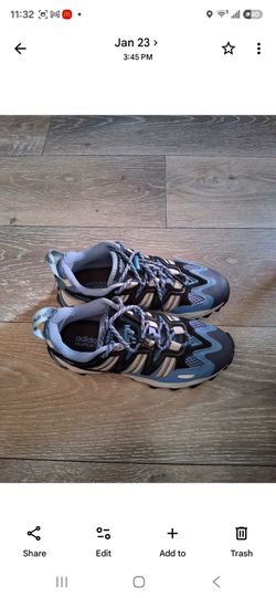 Adidas hyperturf size 6 women blk/blue (make an offer)