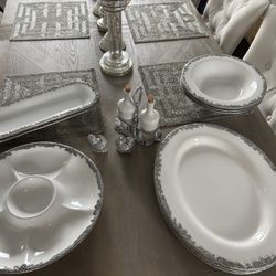 Serving Dishware