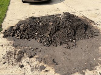 Dirt in my driveway - free to take