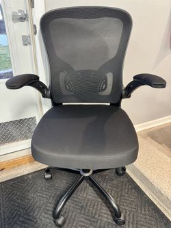 Brand New Black Mesh Back Ergonomic Office Chair w/Flip Up Padded Armrests & Adjustable Lumbar 