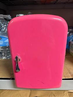 Sanrio Hello Kitty Mini fridge