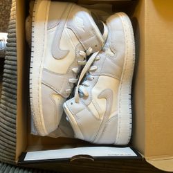 Air Jordan 1 Mid (GS)