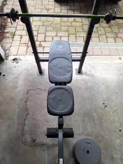 Gold's Gym Bench Press