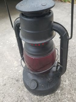 Railroad oil lantern
