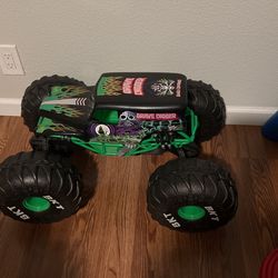 Mega Grave Digger Remote Control Monster Truck