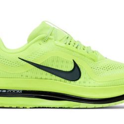 Nike Pegasus Premium Volt size 11.5
