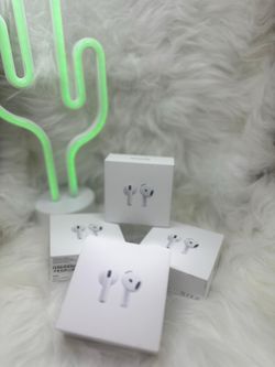 Apple AirPods Wireless Earbuds