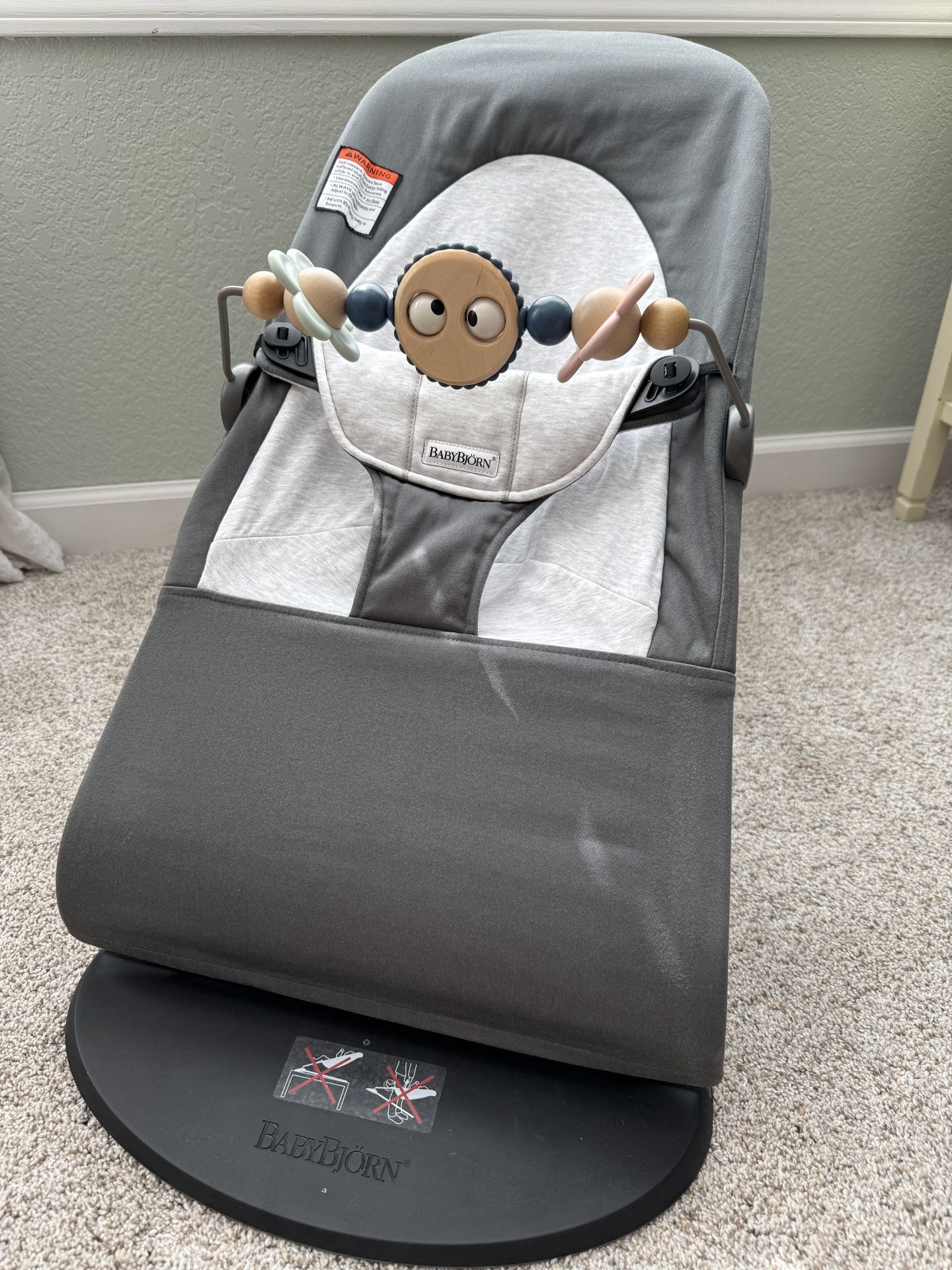Baby Bjorn Bouncer and Toy Bar - EUC