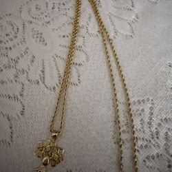 rope chain and pendant 