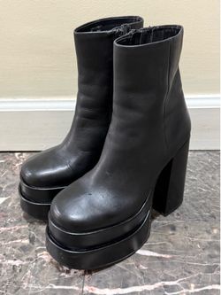 Steve Madden Boots