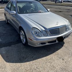 2003 Mercedes E500 