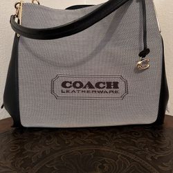 Women’s Coach Purse