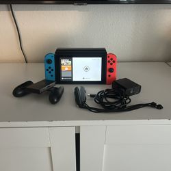 Nintendo Switch 
