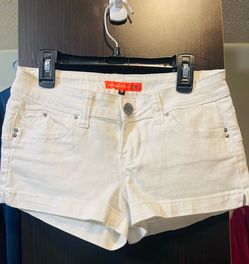 Shorts YMI