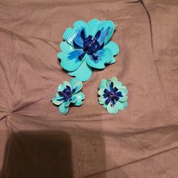 Vintage Brooch With Matching Clip-on Earrings