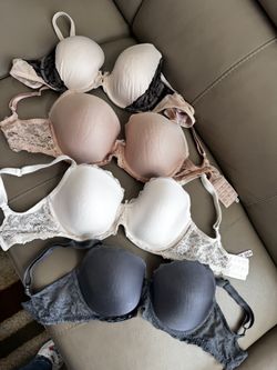 Victoria Secret Bras