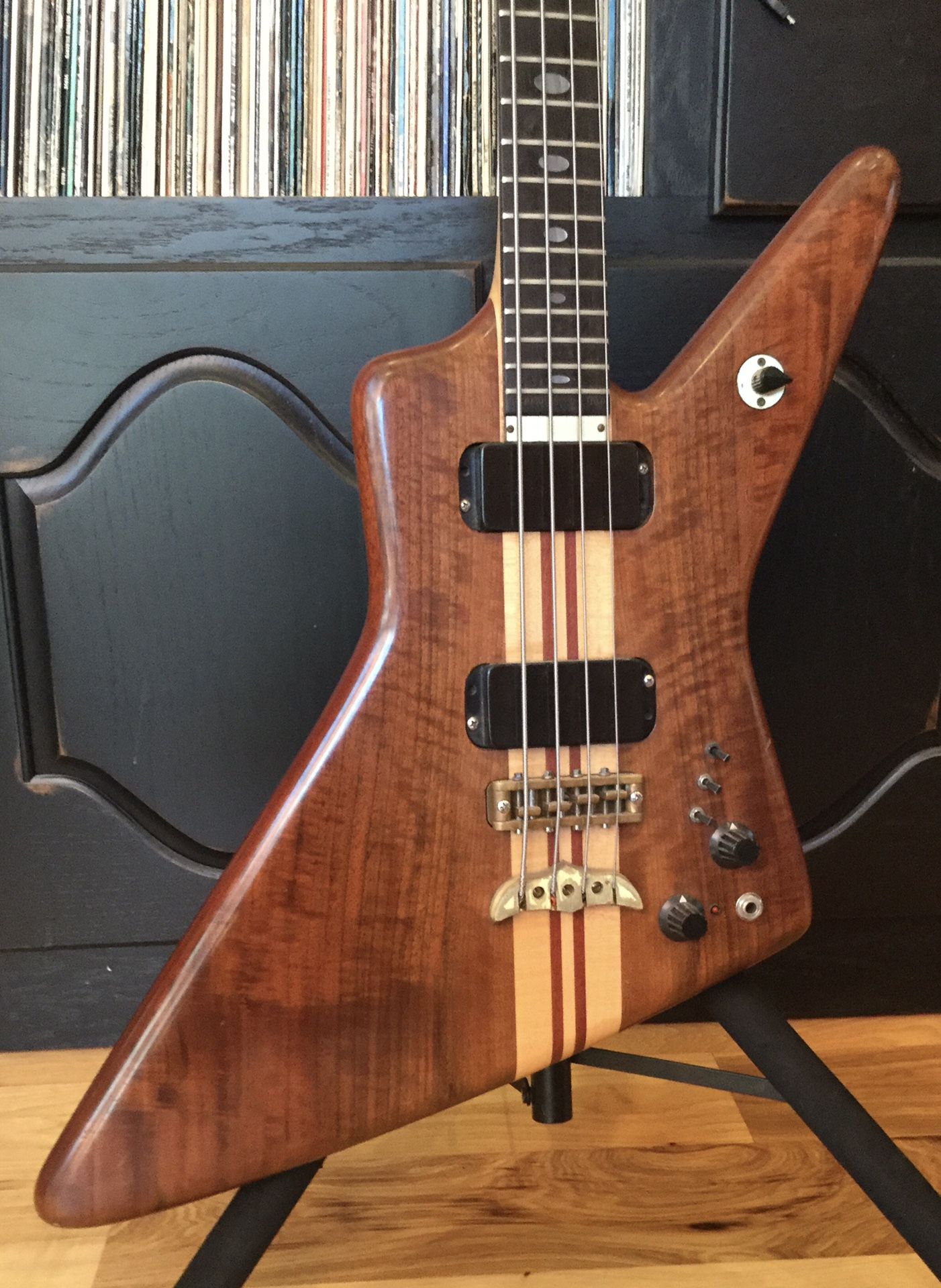 ALEMBIC EXPLOITER DISTILLATE BASS GUITAR
