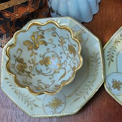 Antique Japanese Tea Cup Set Of 6. Very Beautiful, Hand Painted With Gold. See Photos! 
