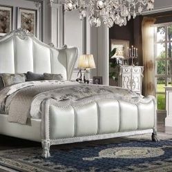 Brand New 4PC Bone White Bedroom Set