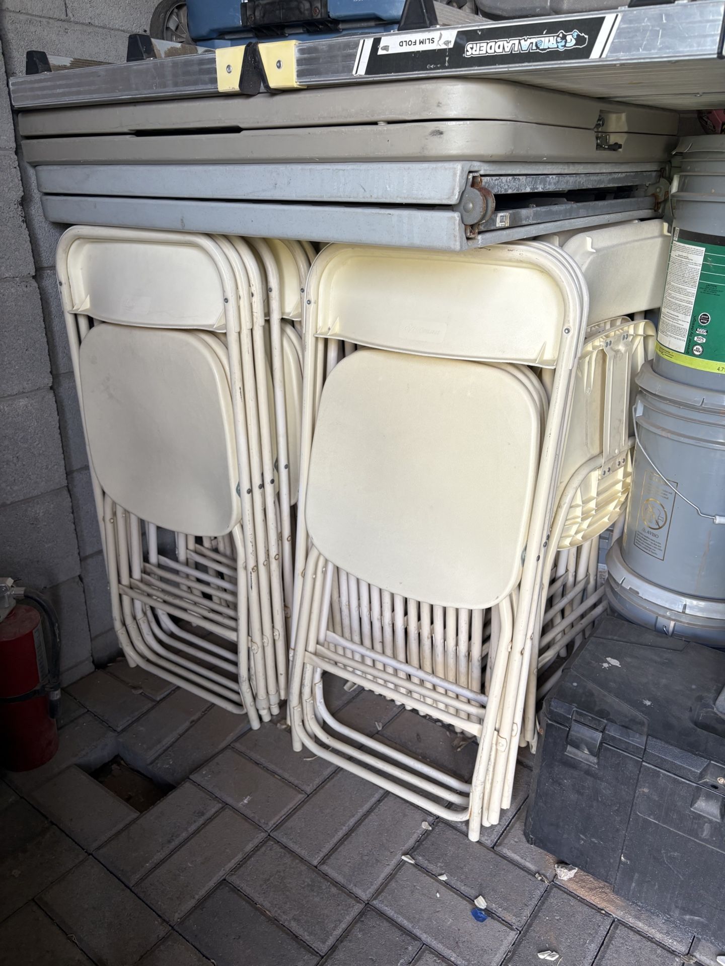 40 Chairs