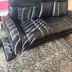 Black Leather Sofa Recliner & Queen Headb Frame